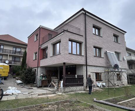 Reference Ohřev teplé užitkové vody pomocí tří kolektorů VS 10 T